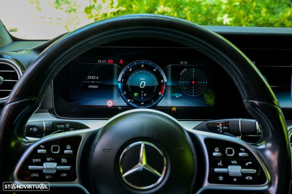 Mercedes-Benz E 220 d Avantgarde - 32