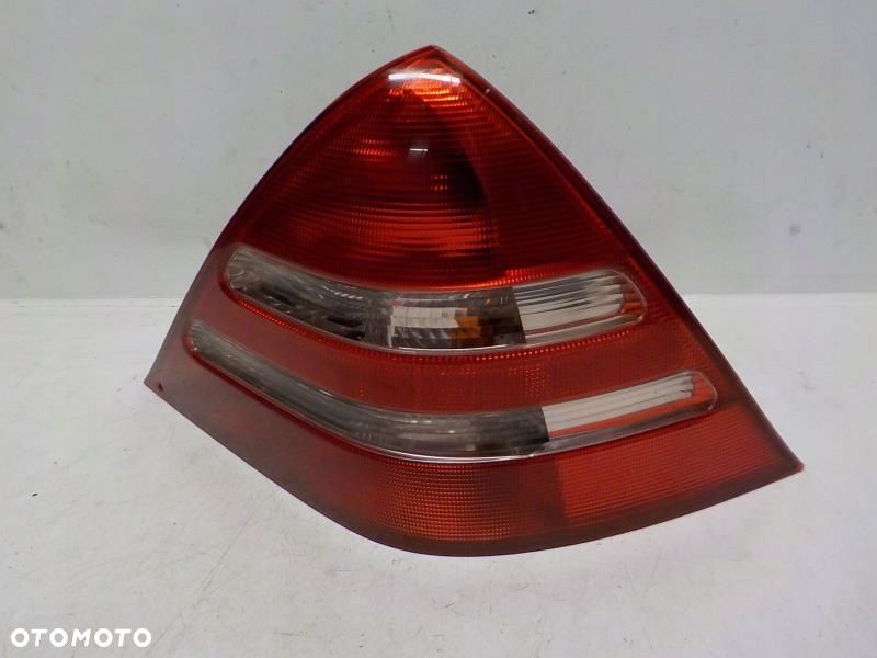 MERCEDES-BENZ SLK R170 LAMPA PRAWA TYŁ TYLNA - 2