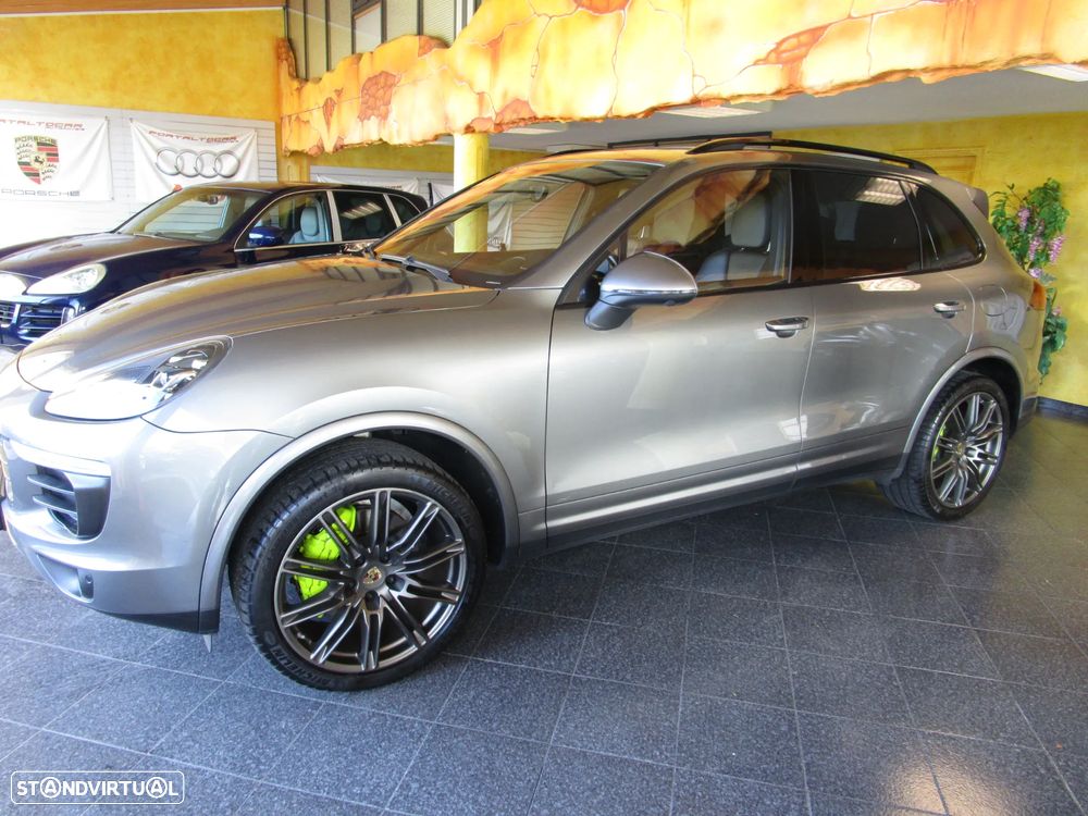 Porsche Cayenne S Tiptronic S - 9