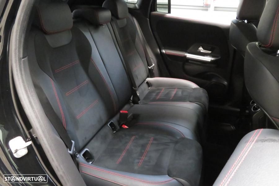 Mercedes-Benz GLA 180 d AMG Line - 26