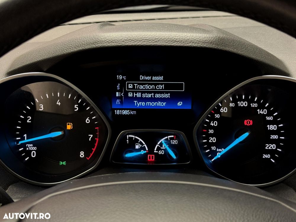 Ford Kuga - 14
