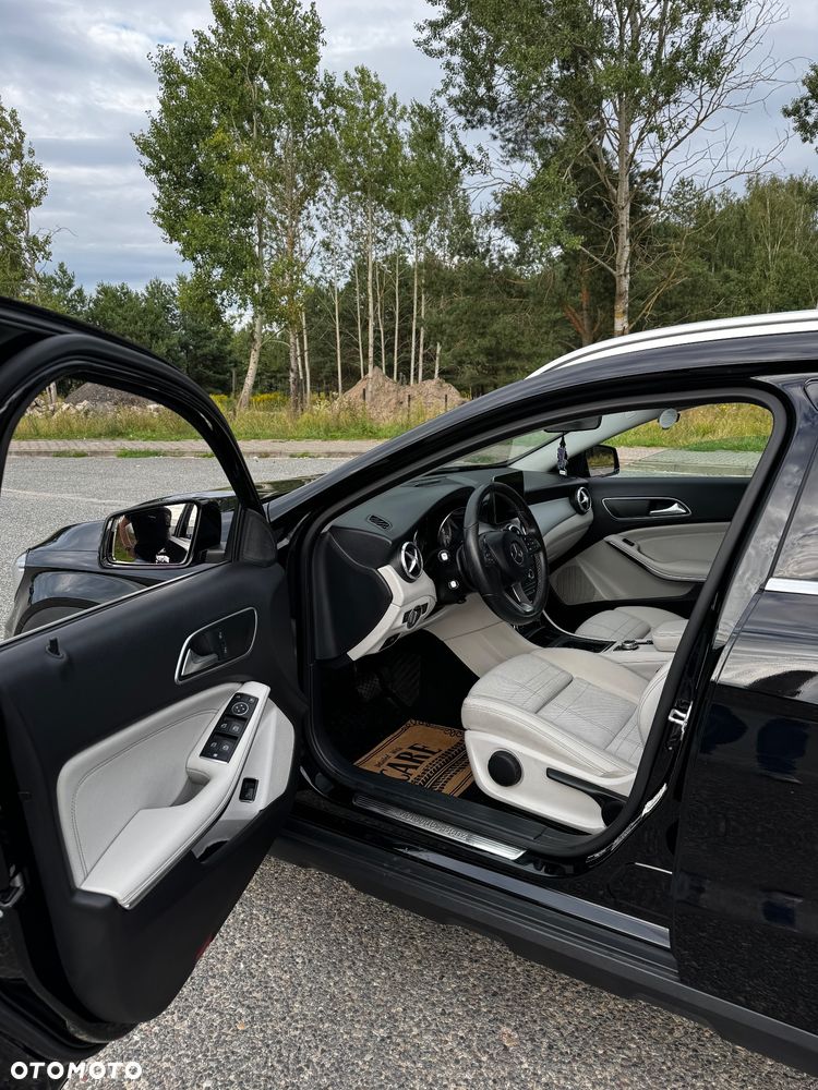 Mercedes-Benz GLA 200 d 7G-DCT - 5