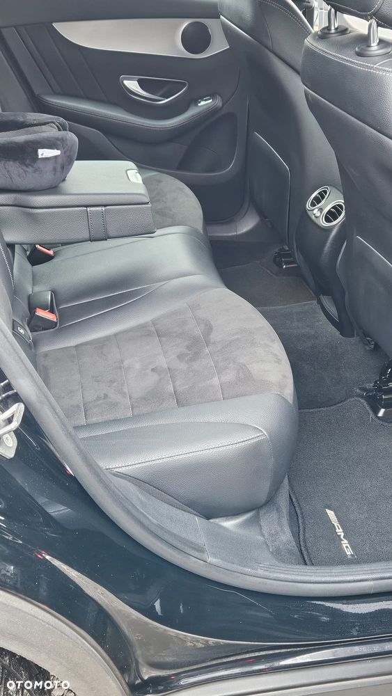 Mercedes-Benz GLC - 25