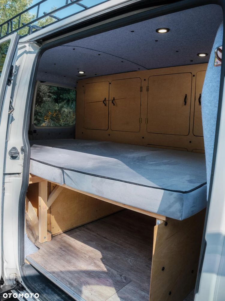 Volkswagen Transporter T5 - 30