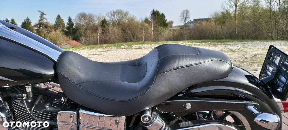 Harley-Davidson Dyna Street Bob - 13