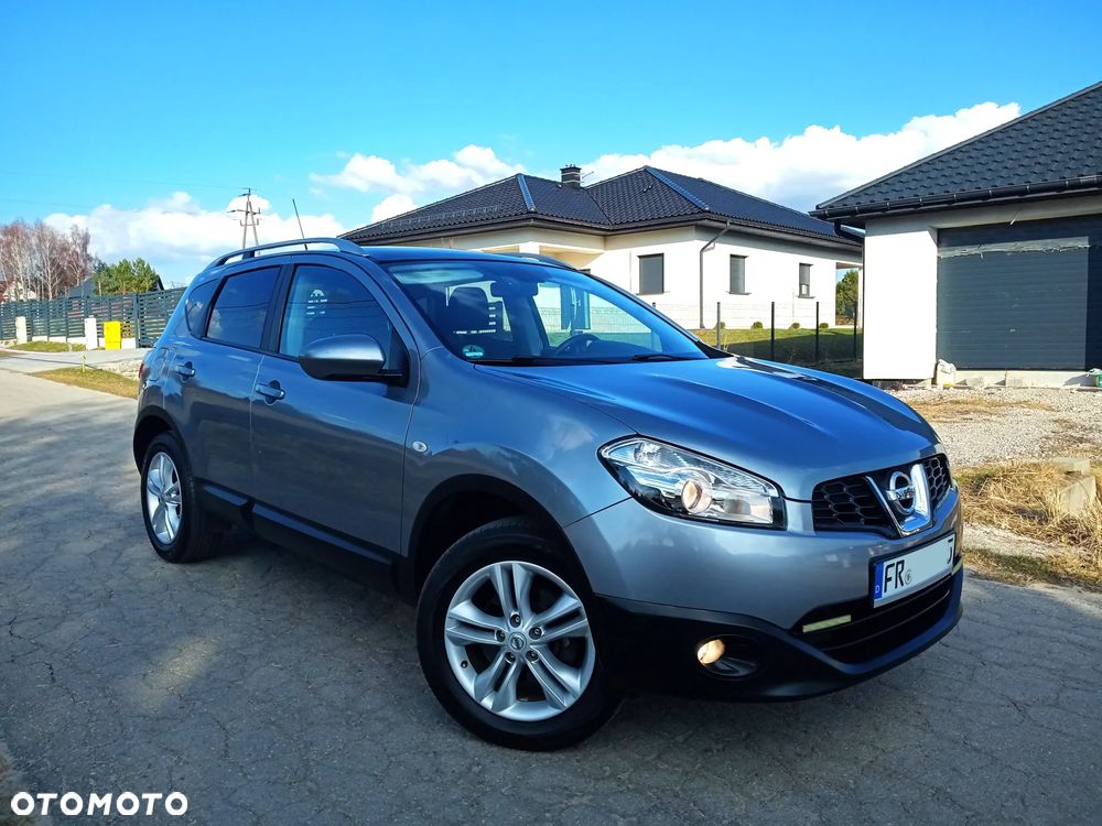 Nissan Qashqai - 1