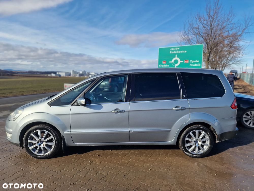 Ford Galaxy 2.0 TDCi Ghia - 16