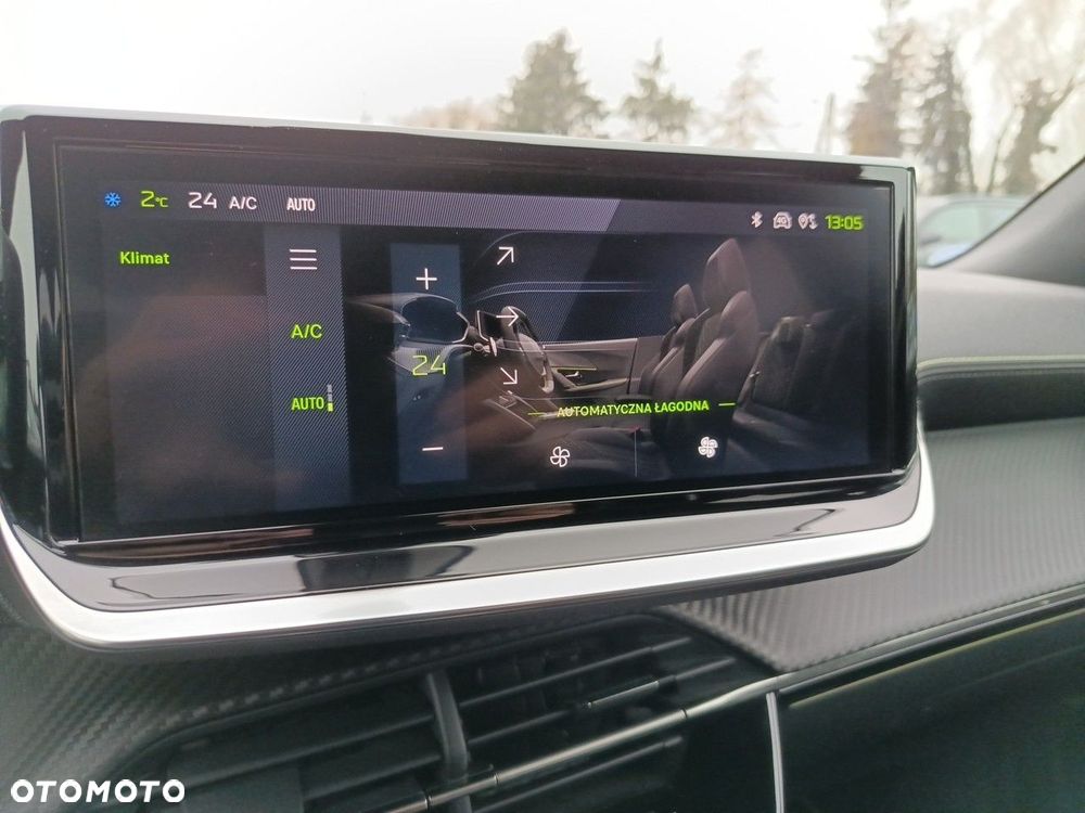 Peugeot 2008 1.2 PureTech Allure S&S EAT8 - 22