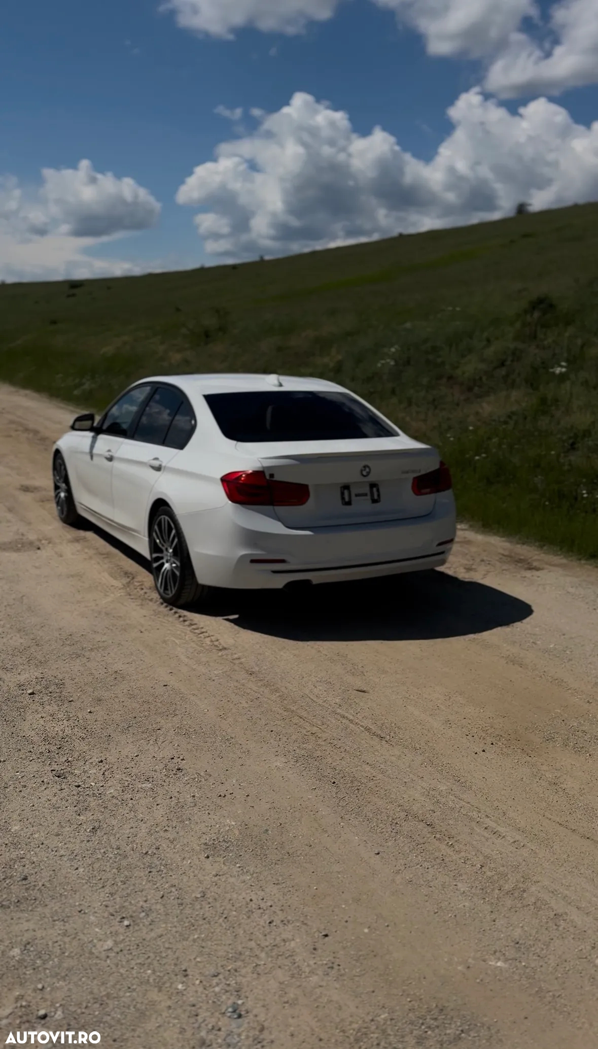 BMW Seria 3 328i Aut. Luxury Line - 15