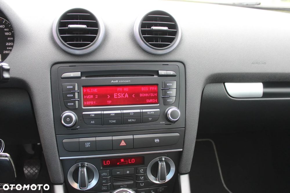Audi A3 Sportback 1.6 Attraction - 29