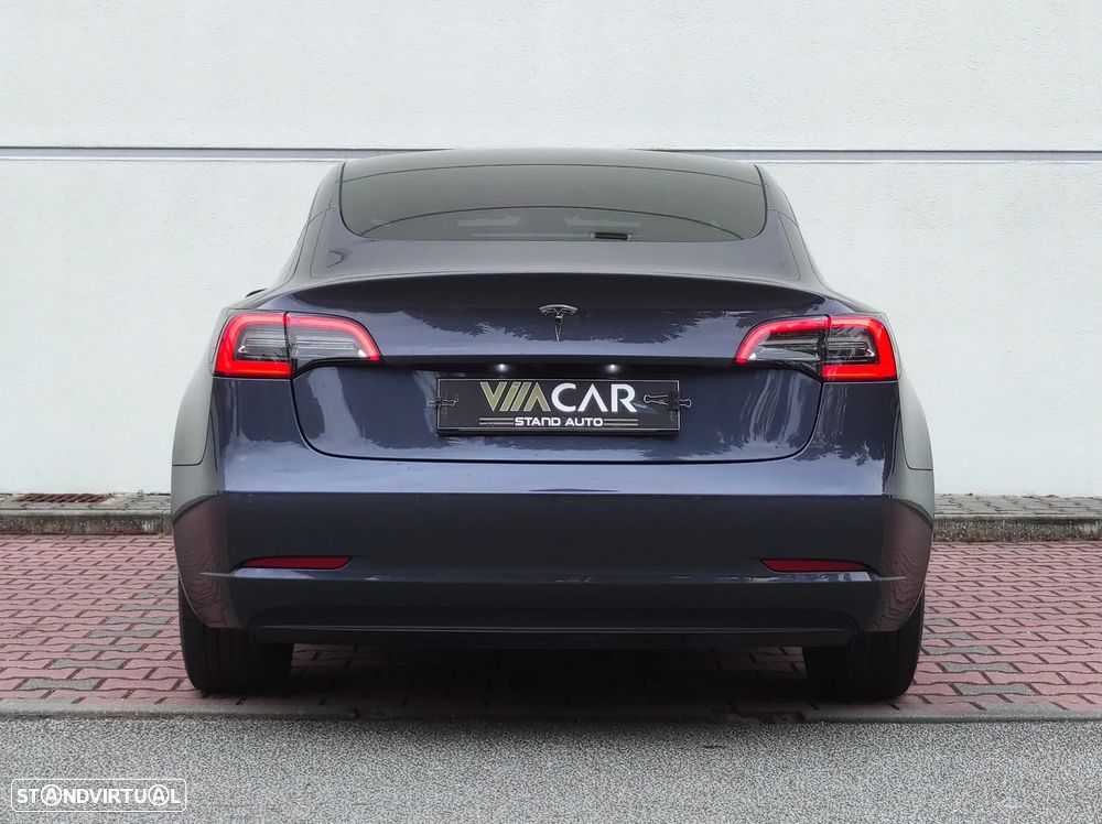 Tesla Model 3 Standard Range Plus RWD - 4