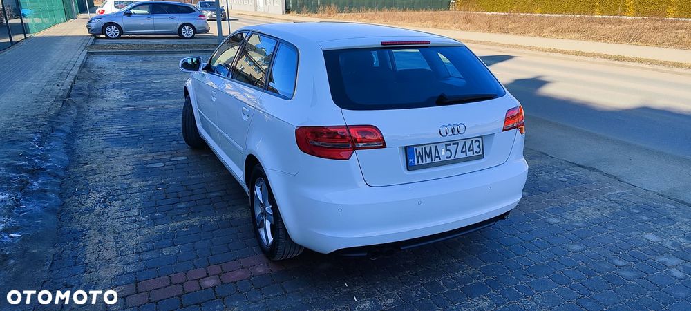 Audi A3 Sportback - 8
