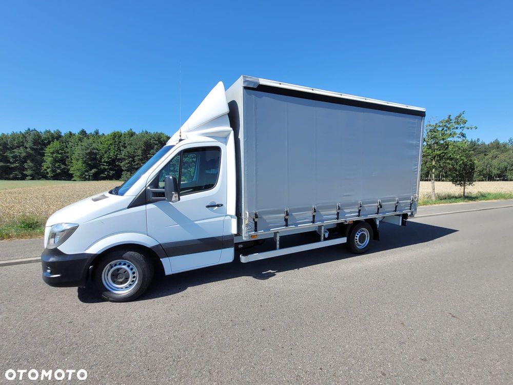 Mercedes-Benz Sprinter - 13