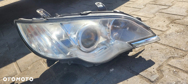 LAMPA PRZEDNIA PRAWA SUBARU OUTBACK 2008