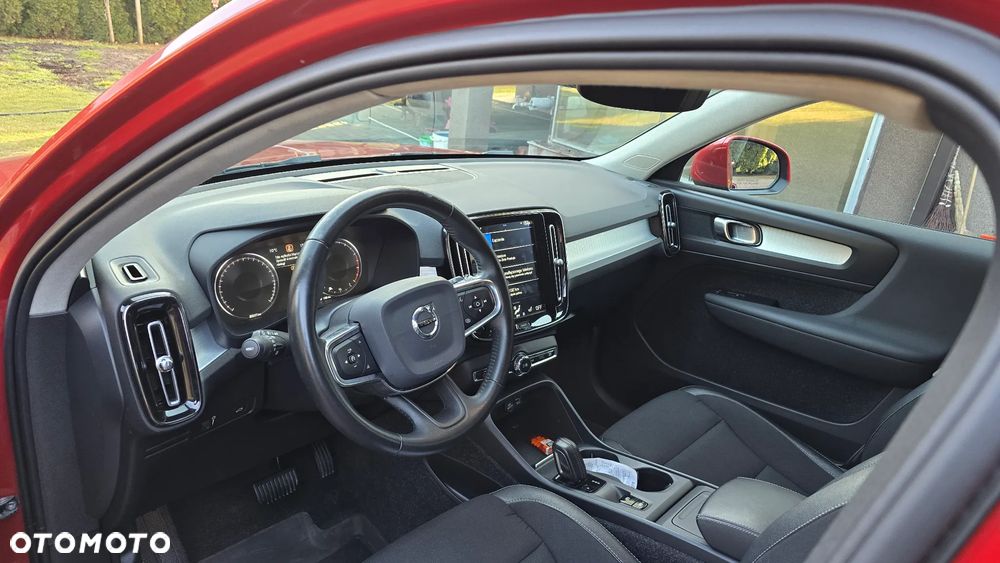 Volvo XC 40 T5 AWD Geartronic Momentum Pro - 6