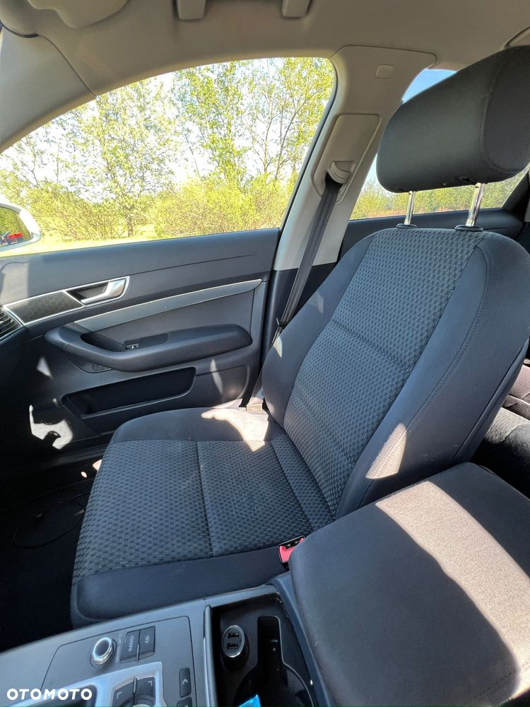 Audi A6 Limousine 2.4 - 17