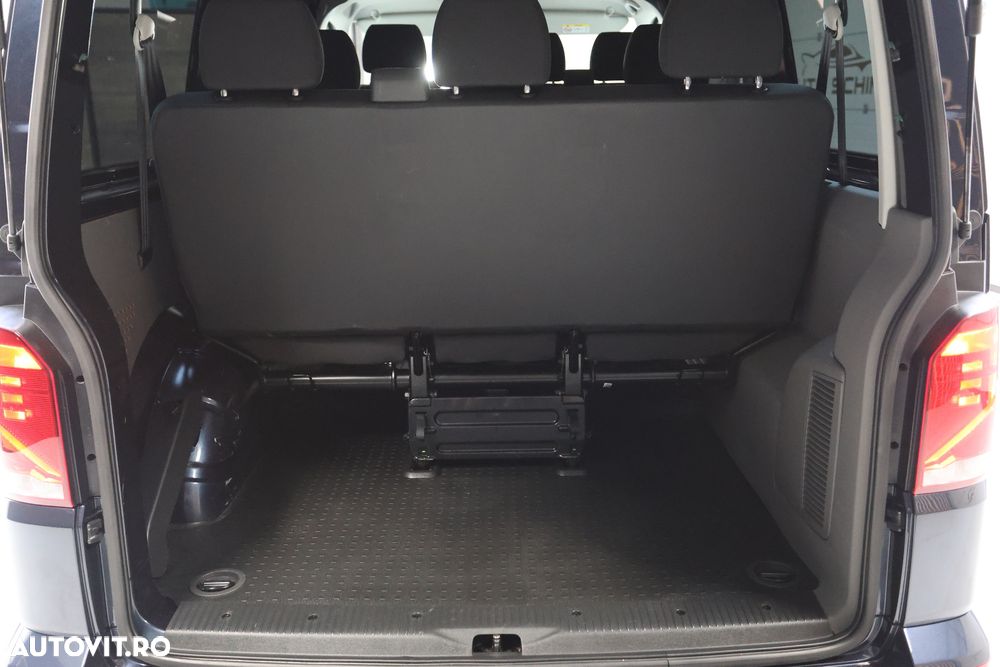 Volkswagen Caravelle T6.1 2.0 TDI 81 kW LR Comfortline - 10