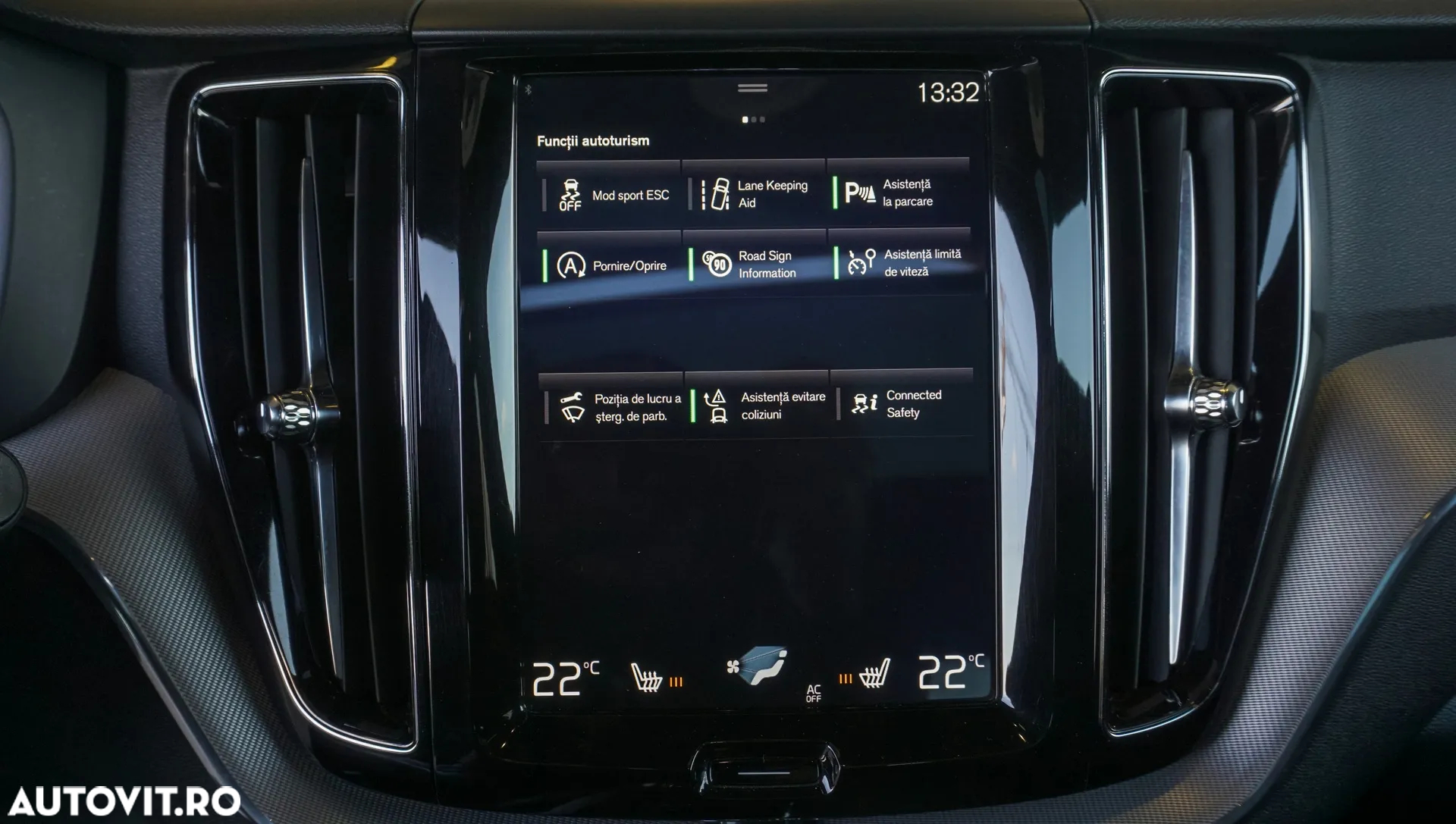 Volvo XC 60 D5 AWD Geartronic RDesign - 11