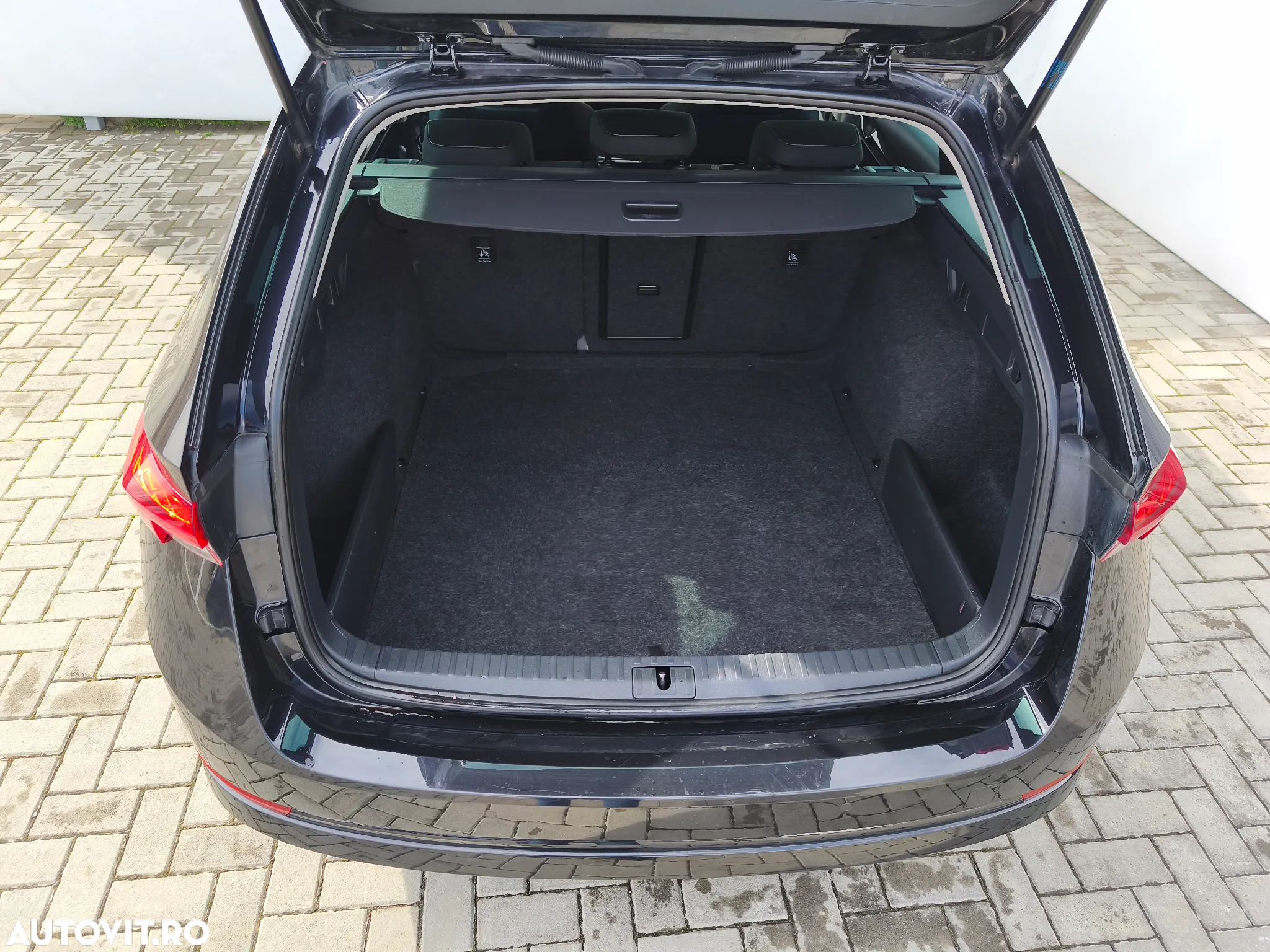 Skoda Octavia 2.0 TDI DSG Ambition - 10