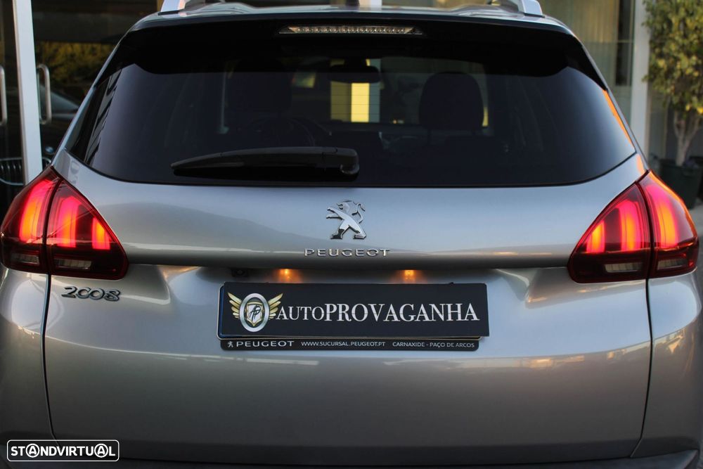 Peugeot 2008 1.6 BlueHDi Style - 27