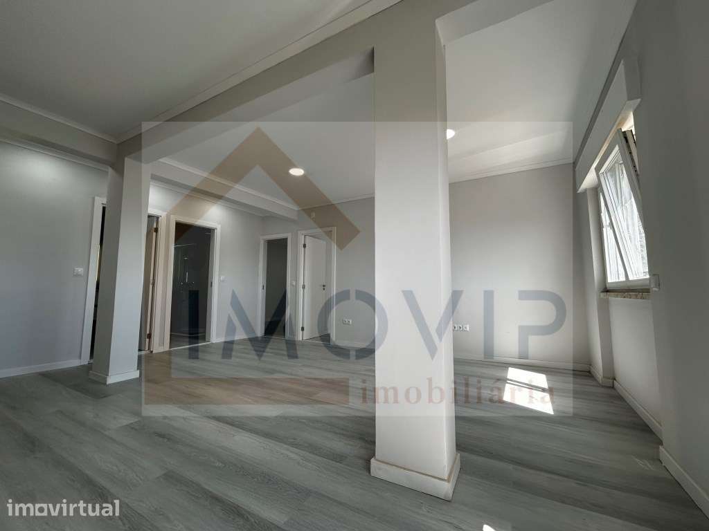 Apartamento T2 Remodelado em Setúbal - Grande imagem: 4/17