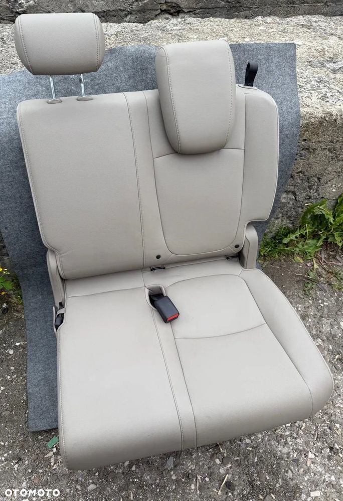 fotel fotele tył 3 rząd Honda Odyssey 2018- jasny brąz - 2