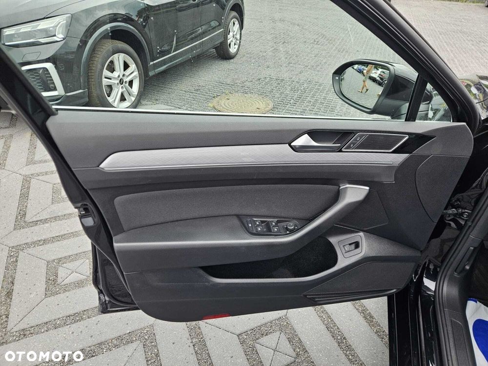 Volkswagen Passat 2.0 TDI EVO Business DSG - 12