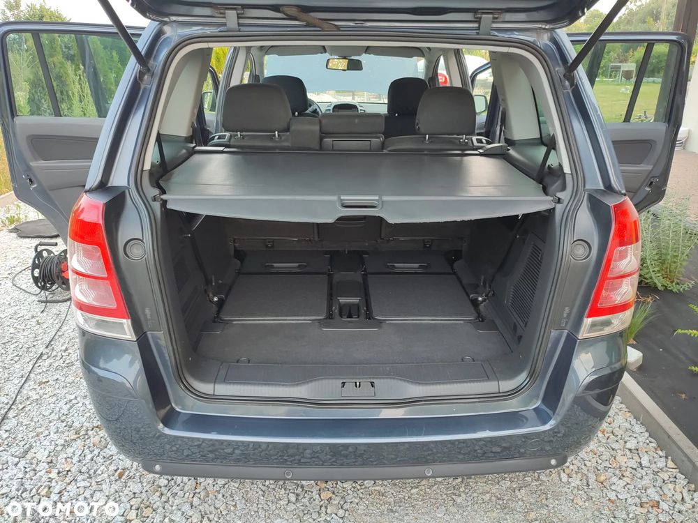 Opel Zafira - 21