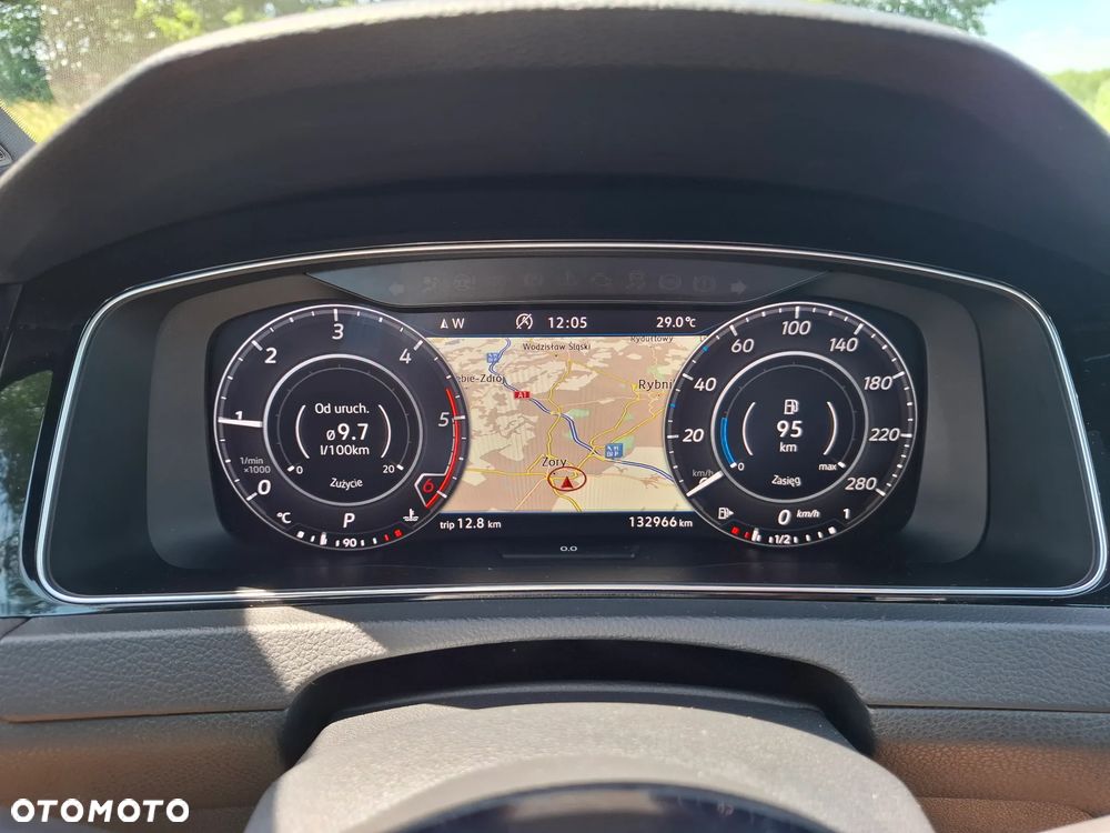 Volkswagen Golf - 20