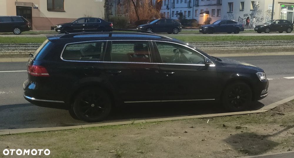 Volkswagen Passat 2.0 TDI Comfortline DSG - 21