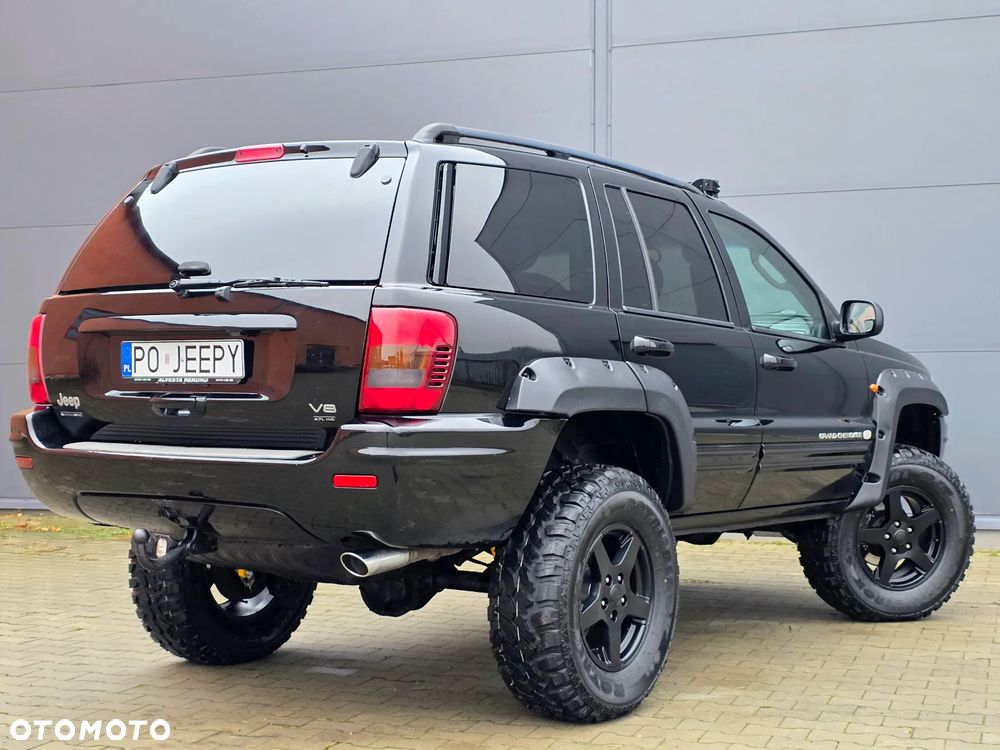 Jeep Grand Cherokee - 25