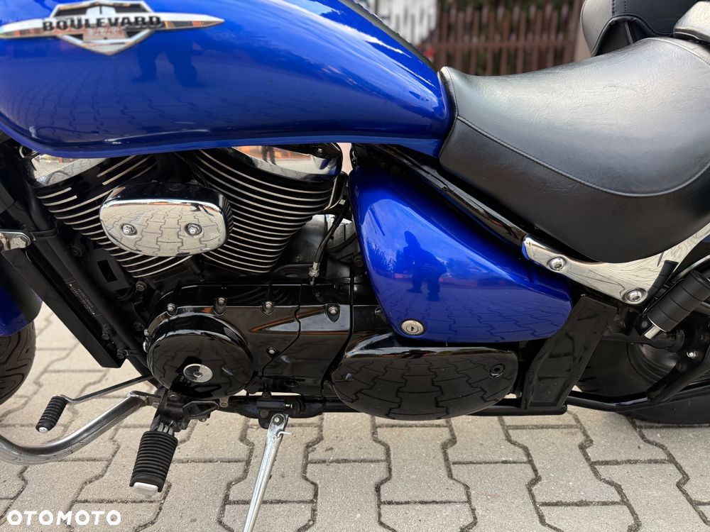 Suzuki Intruder - 24