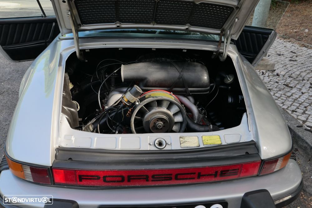 Porsche 911 Série G - 28