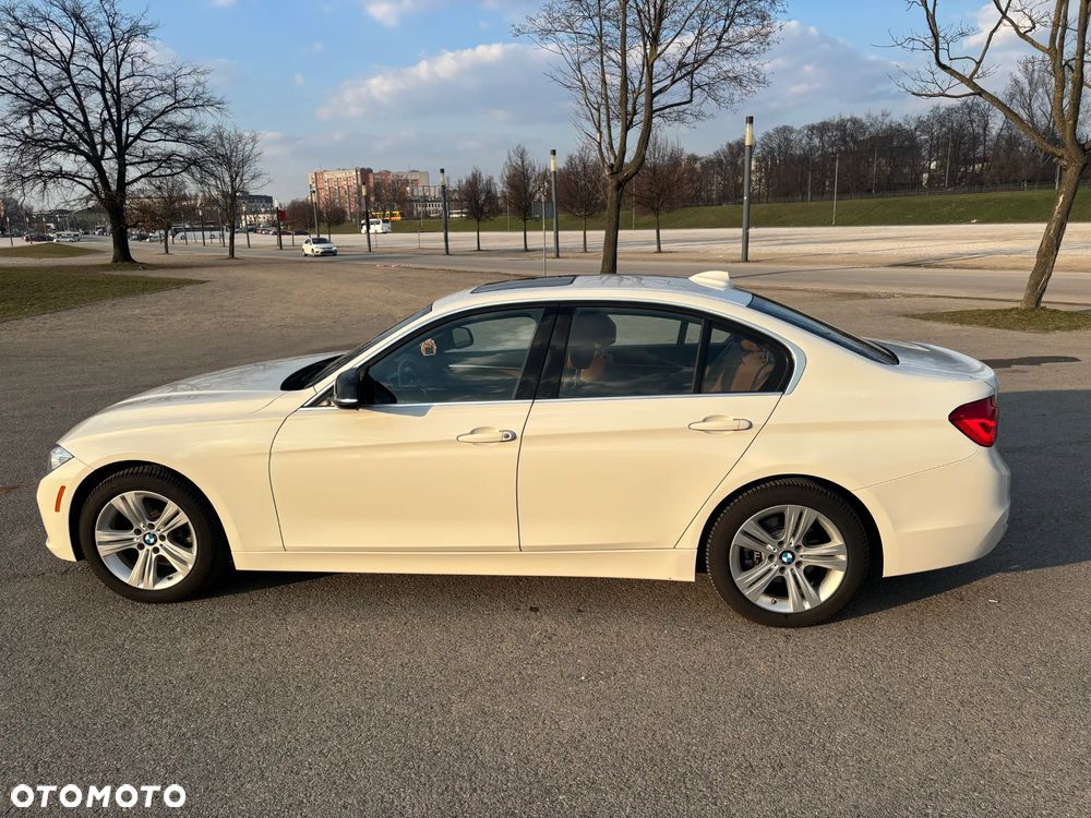 BMW Seria 3 330i Luxury Line sport - 7
