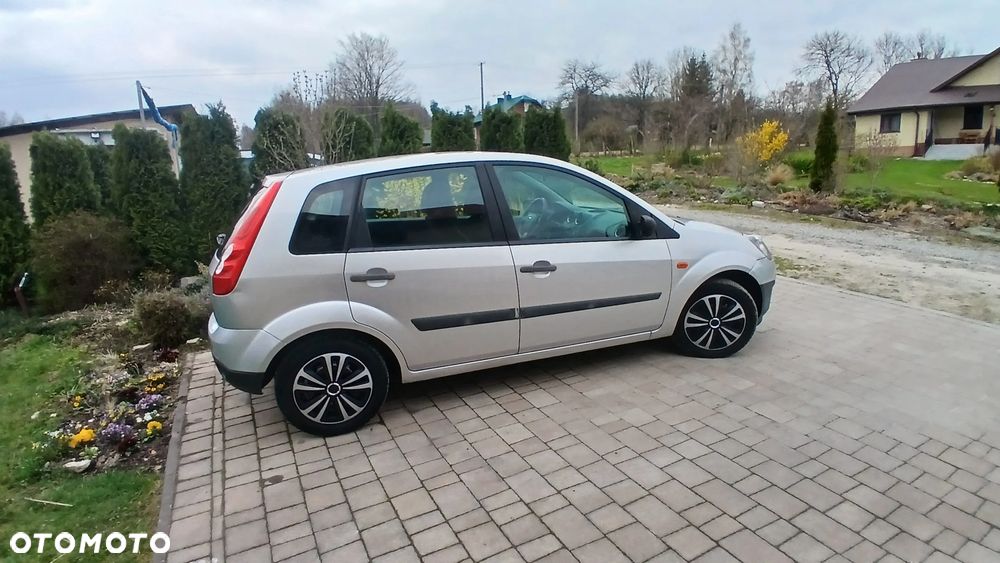 Ford Fiesta - 14