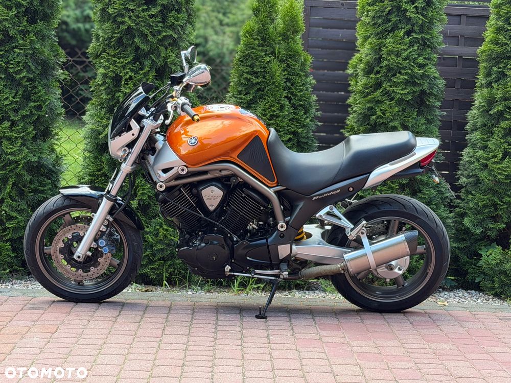 Yamaha BT - 7