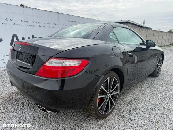 Mercedes-Benz SLK 200 (BlueEFFICIENCY) - 6