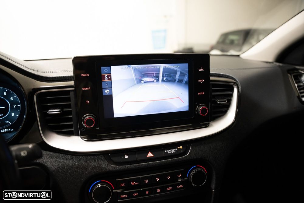 Kia Ceed SW 1.0 T-GDI Sport - 12