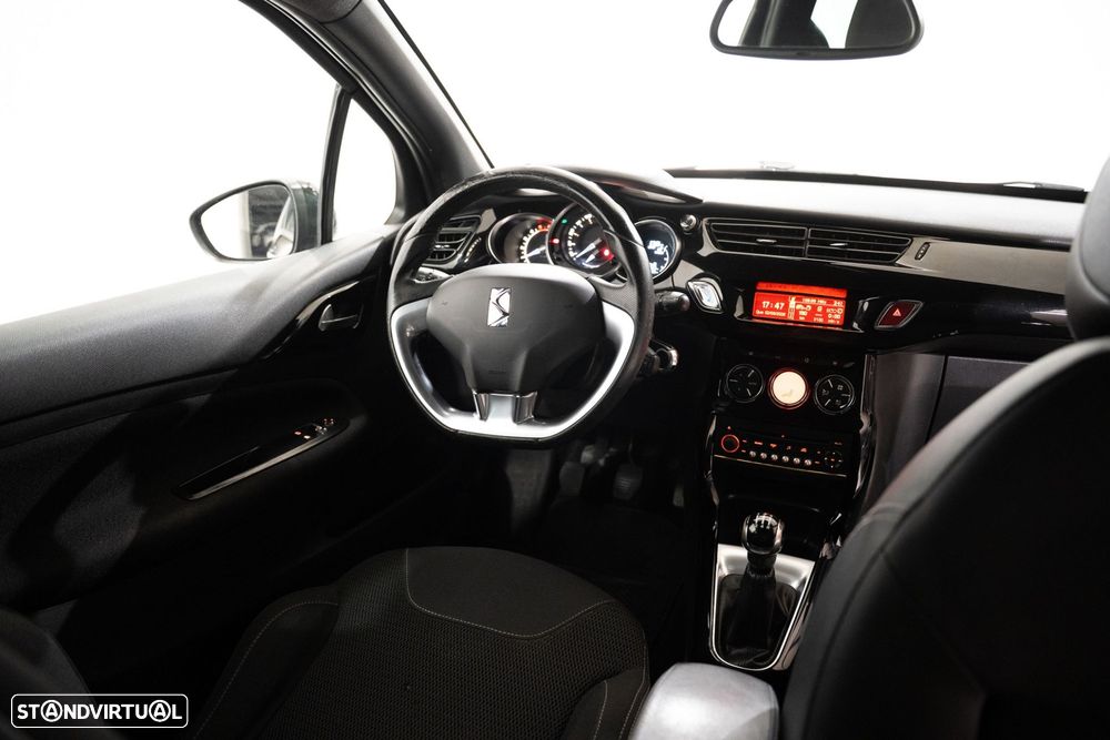 Citroën DS3 1.6 e-HDi So Chic - 10