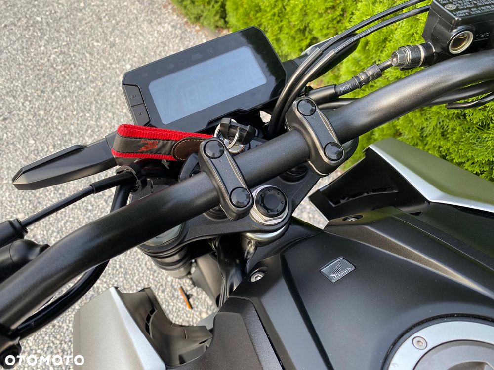 Honda CB - 23