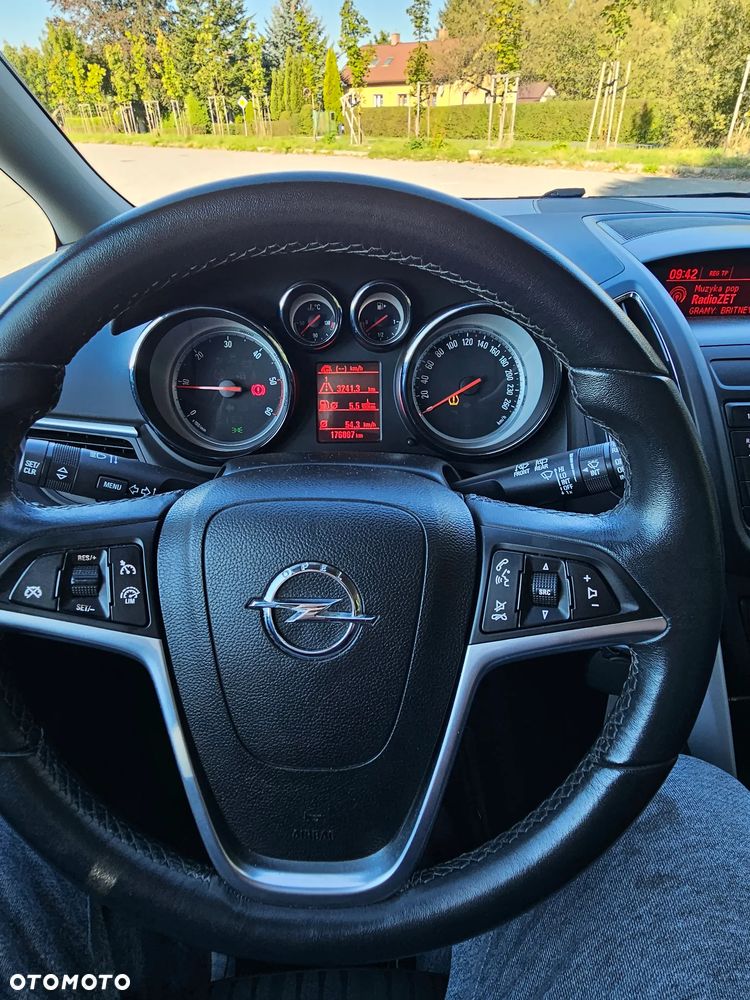 Opel Zafira - 26