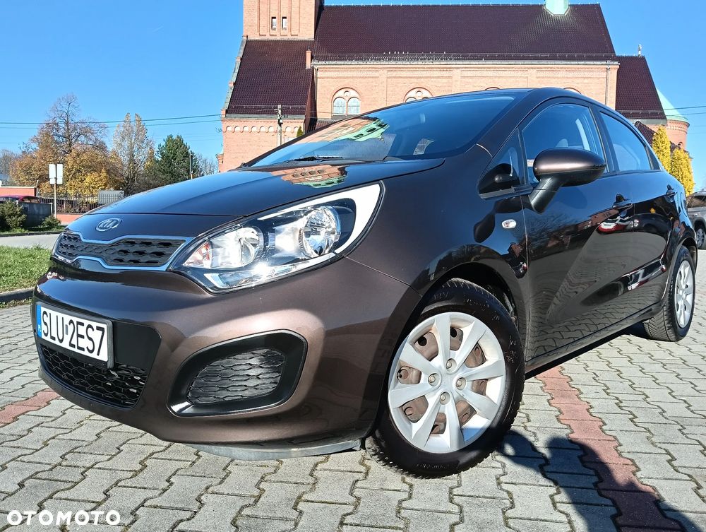 Kia Rio 1.2 M - 8