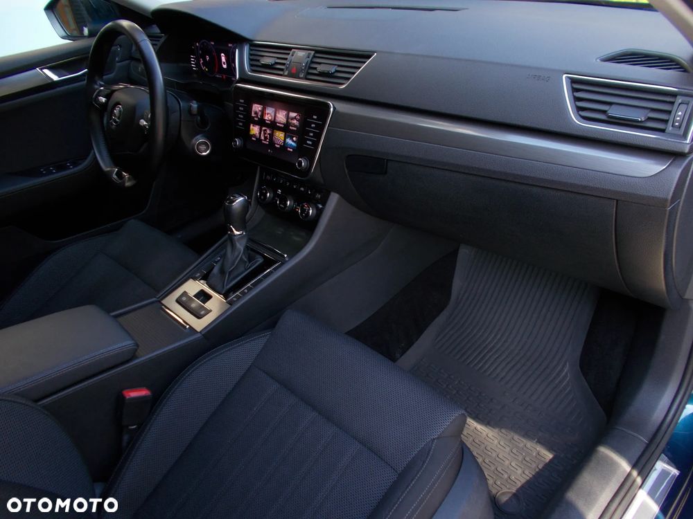 Skoda Superb 2.0 TSI Style DSG - 19