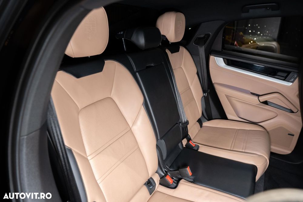 Porsche Cayenne Coupe S - 28