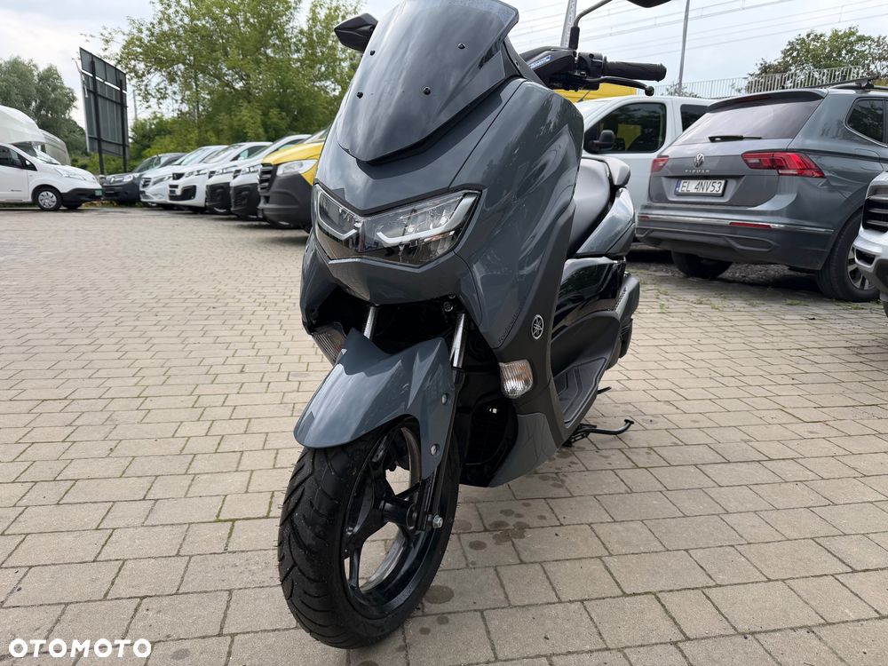 Yamaha NMAX - 16