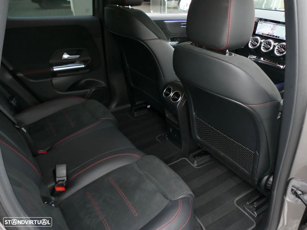 Mercedes-Benz EQA 250 AMG Line - 36