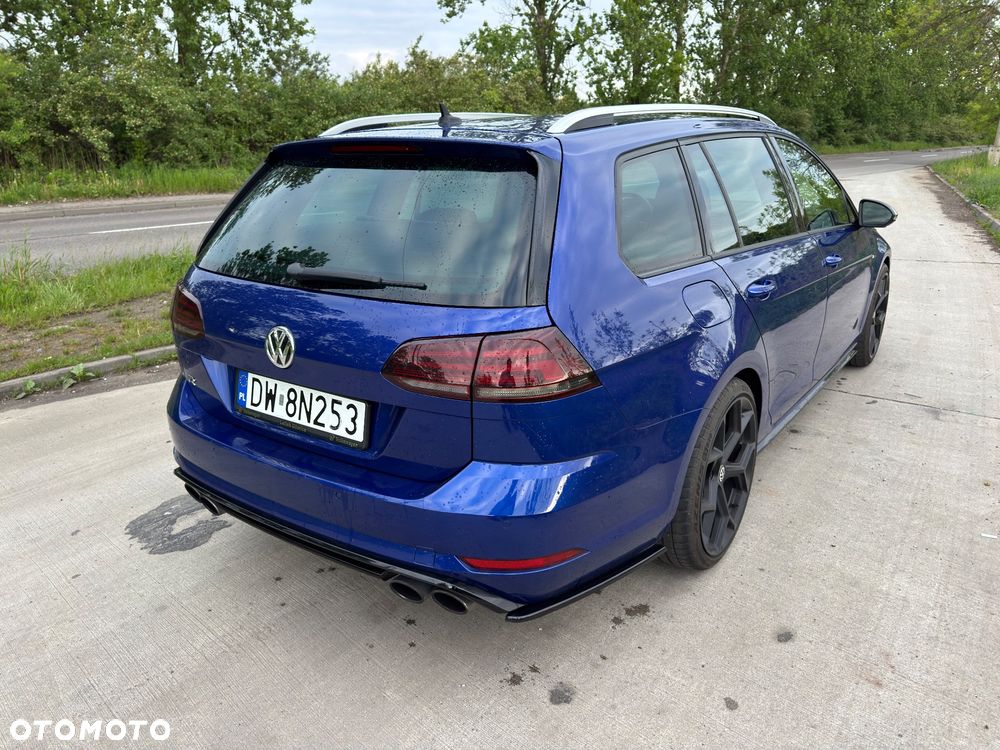 Volkswagen Golf - 8