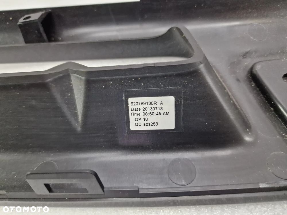 DACIA DUSTER I 10-13 NAKŁADKA CZARNA LAKIEROWANA / ATRAPA / GRILL PRZEDNI PRZÓD , NR 620789130R , NR AUKCJI GL223 - 10