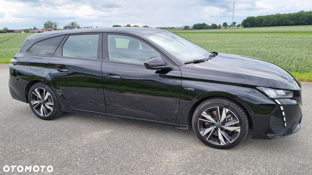 Peugeot 308 180 e-EAT8 GT - 2