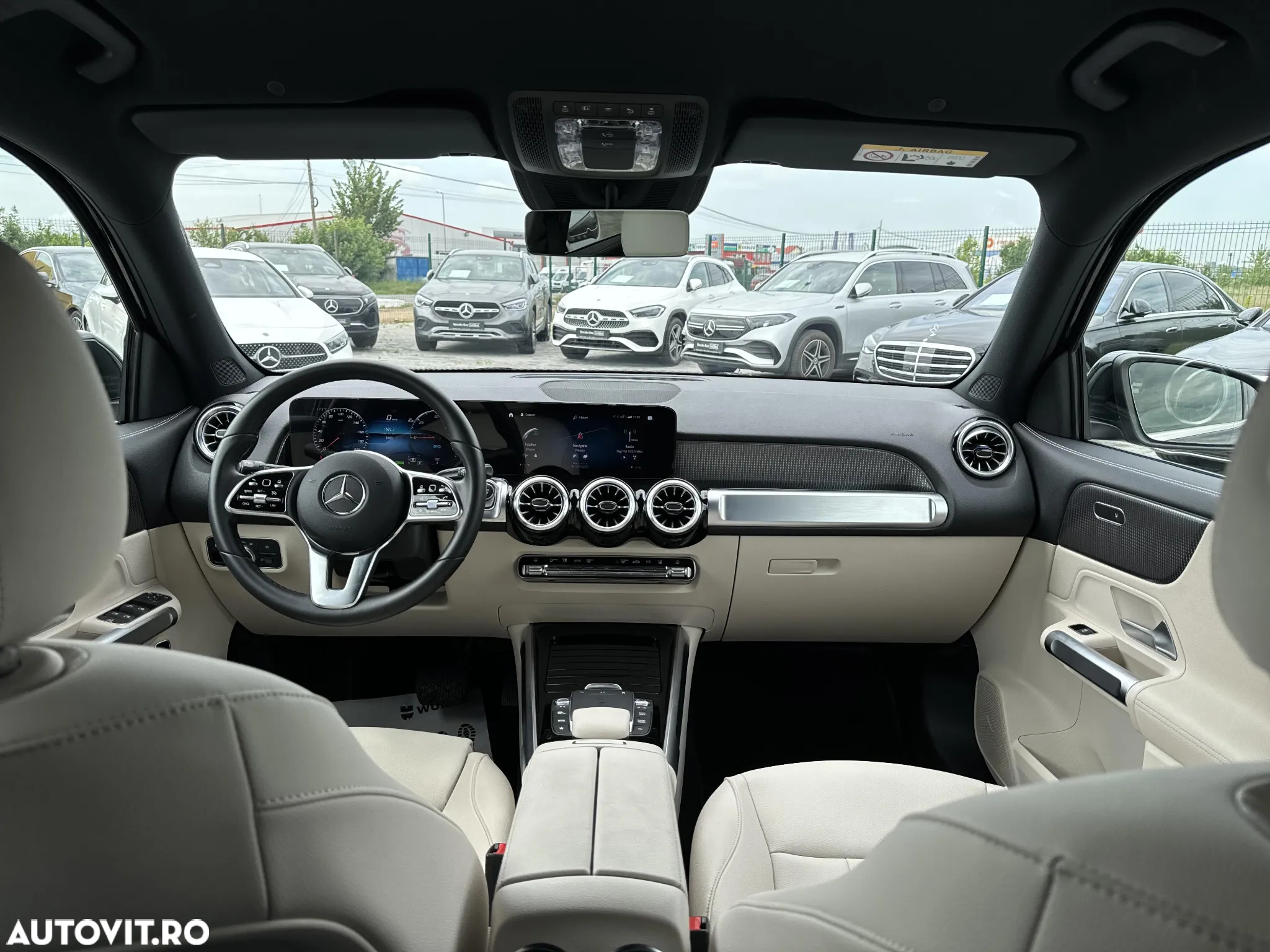 Mercedes-Benz EQB 300 4MATIC - 12